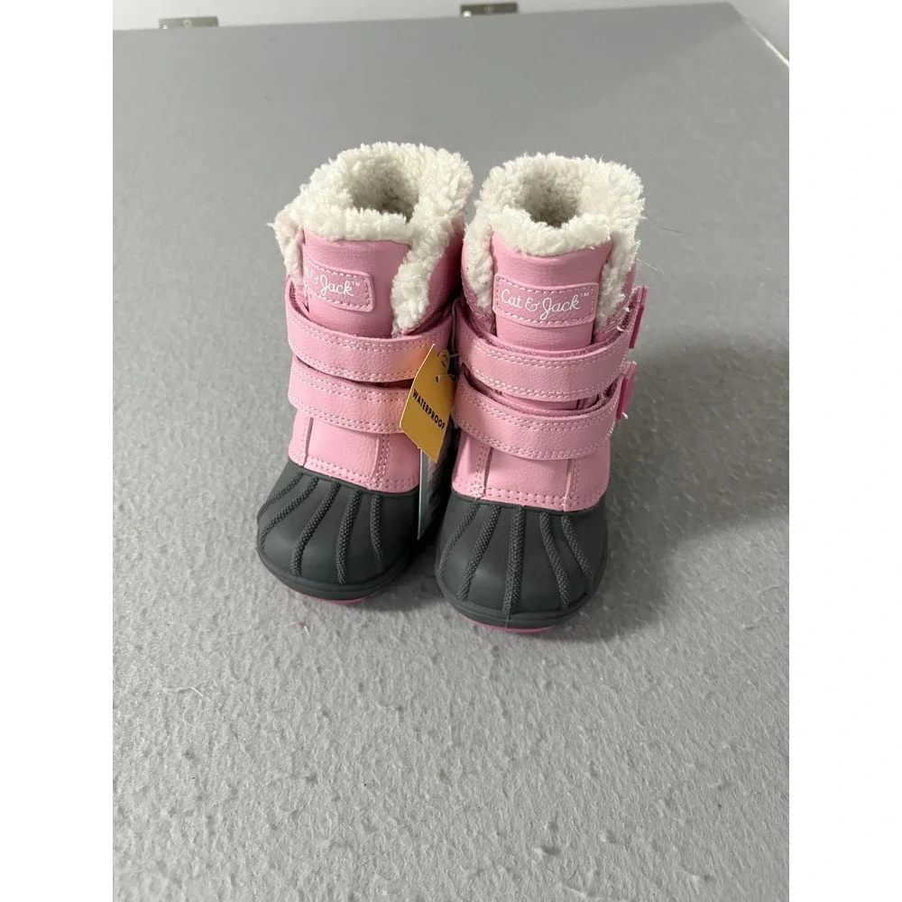 Cat & Jack Boots Girls Size 6‎ Pink Denver Waterproof Thermolite Faux Fur Lined